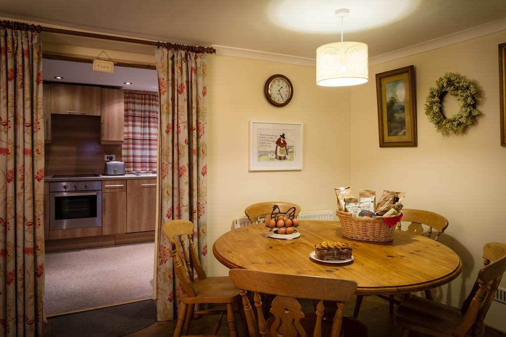 2 Tan Yr Eglwys Villa Pontardawe Kültér fotó
