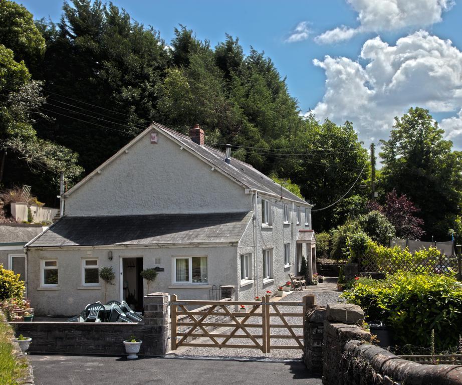 2 Tan Yr Eglwys Villa Pontardawe Szoba fotó