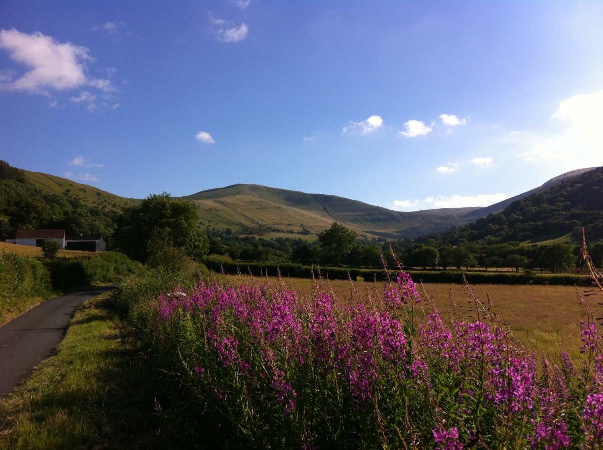 2 Tan Yr Eglwys Villa Pontardawe Kültér fotó